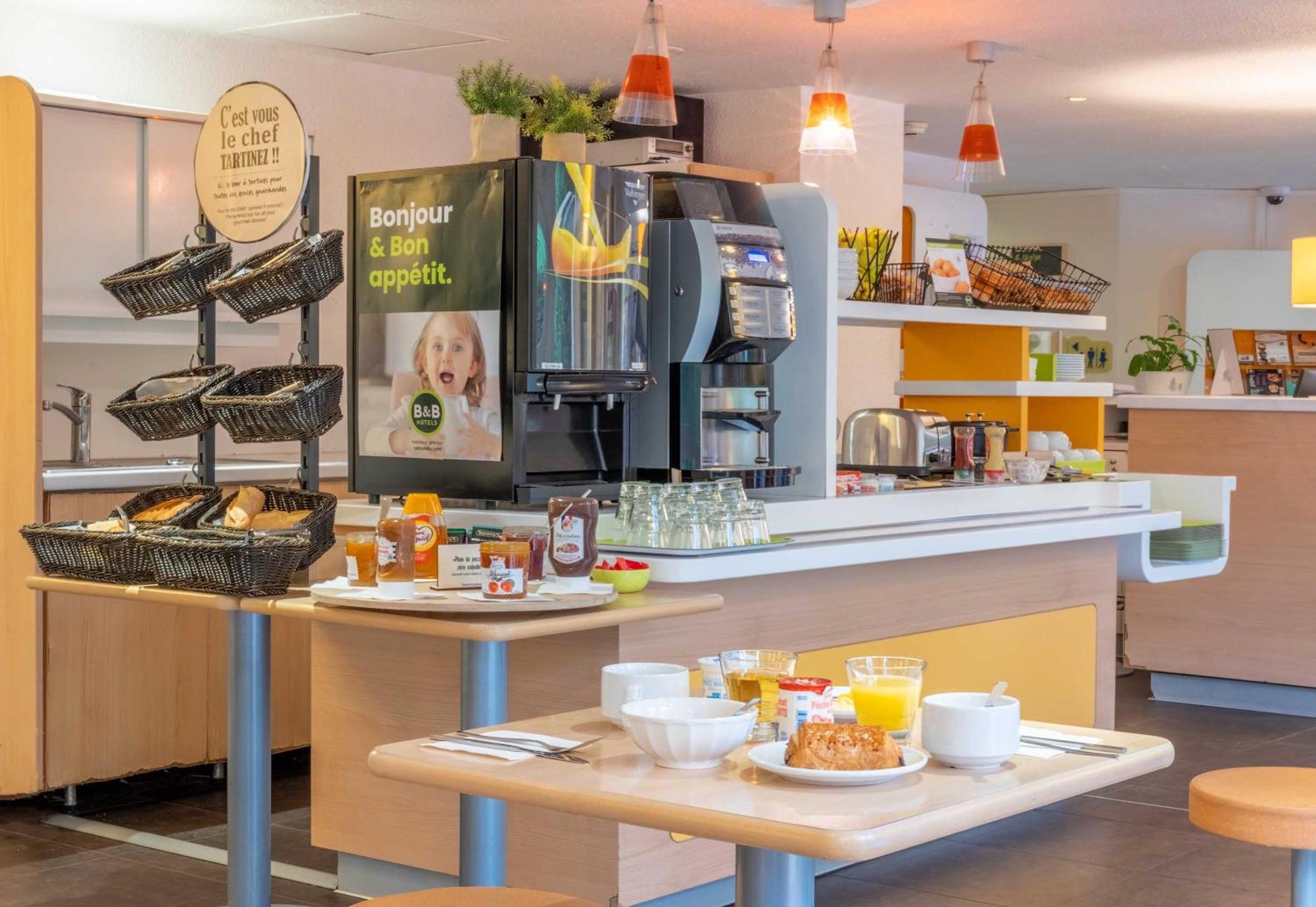 B&B Hotel Annemasse Est Екстериор снимка