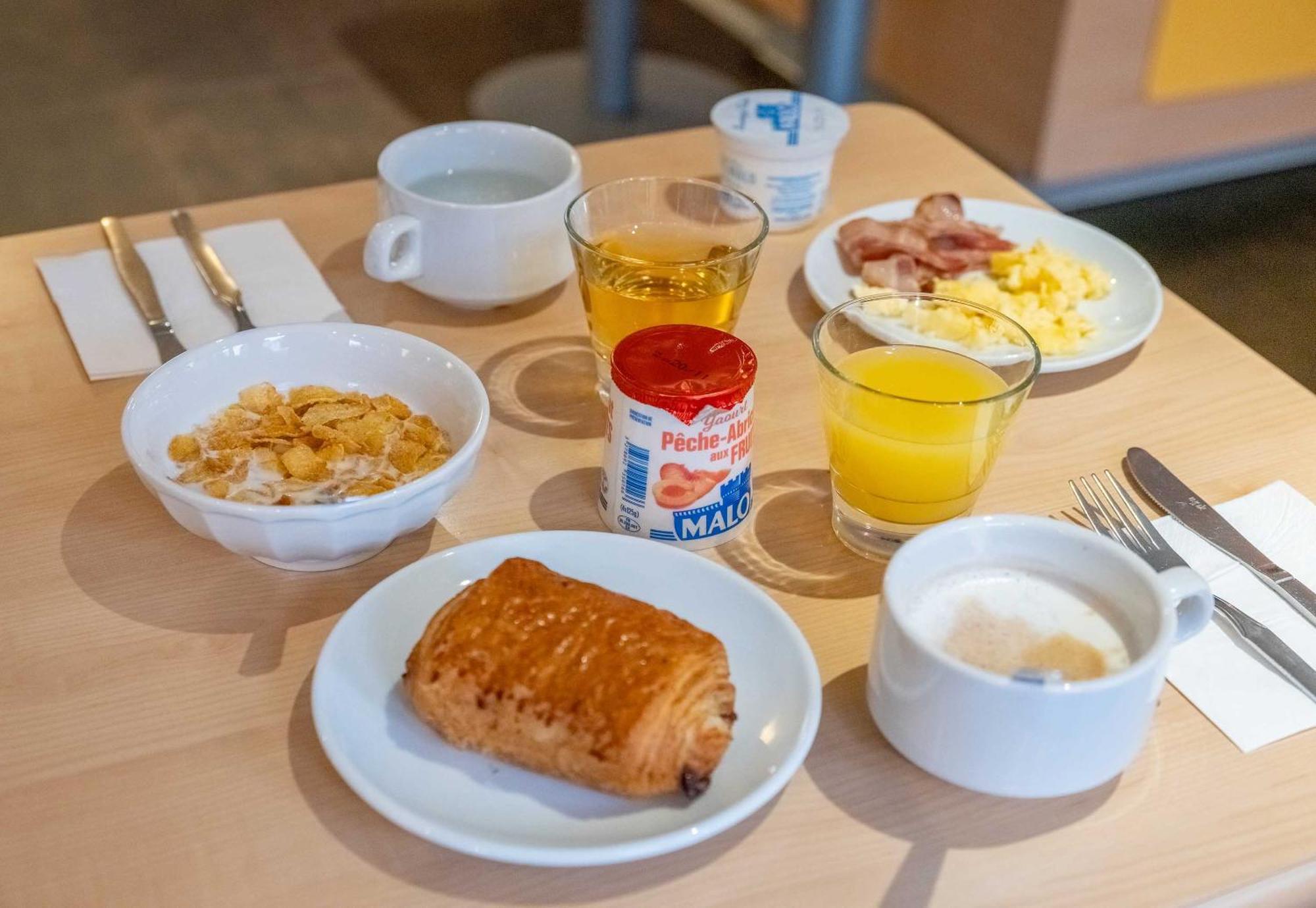 B&B Hotel Annemasse Est Екстериор снимка