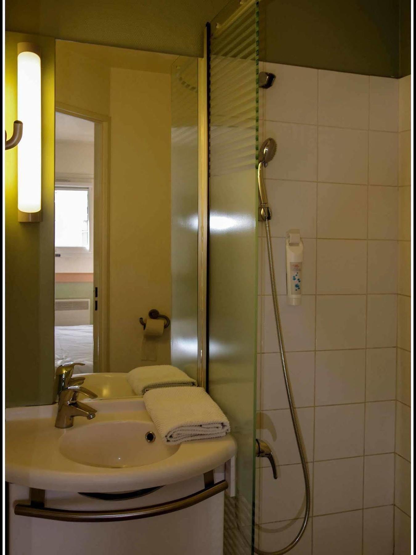 B&B Hotel Annemasse Est Екстериор снимка